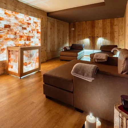 Cristallino D'ampezzo Готель 4*