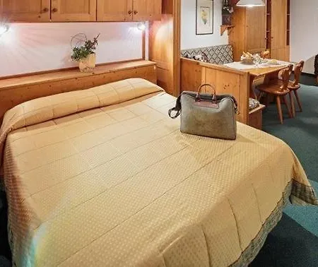 Cristallino D'ampezzo Otel